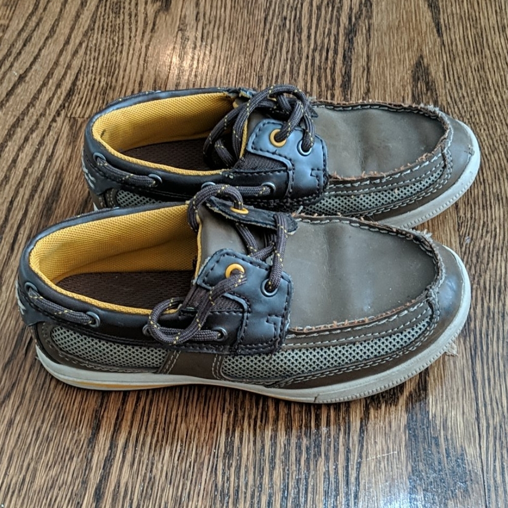 Toddler boy boat shoes